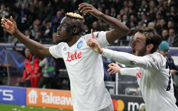 აინტრახტი - ნაპოლი 0:2